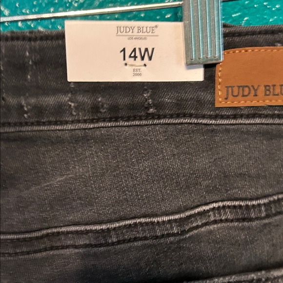 Judy Blue Black Distressed Women Jeans - Picture 11 of 13